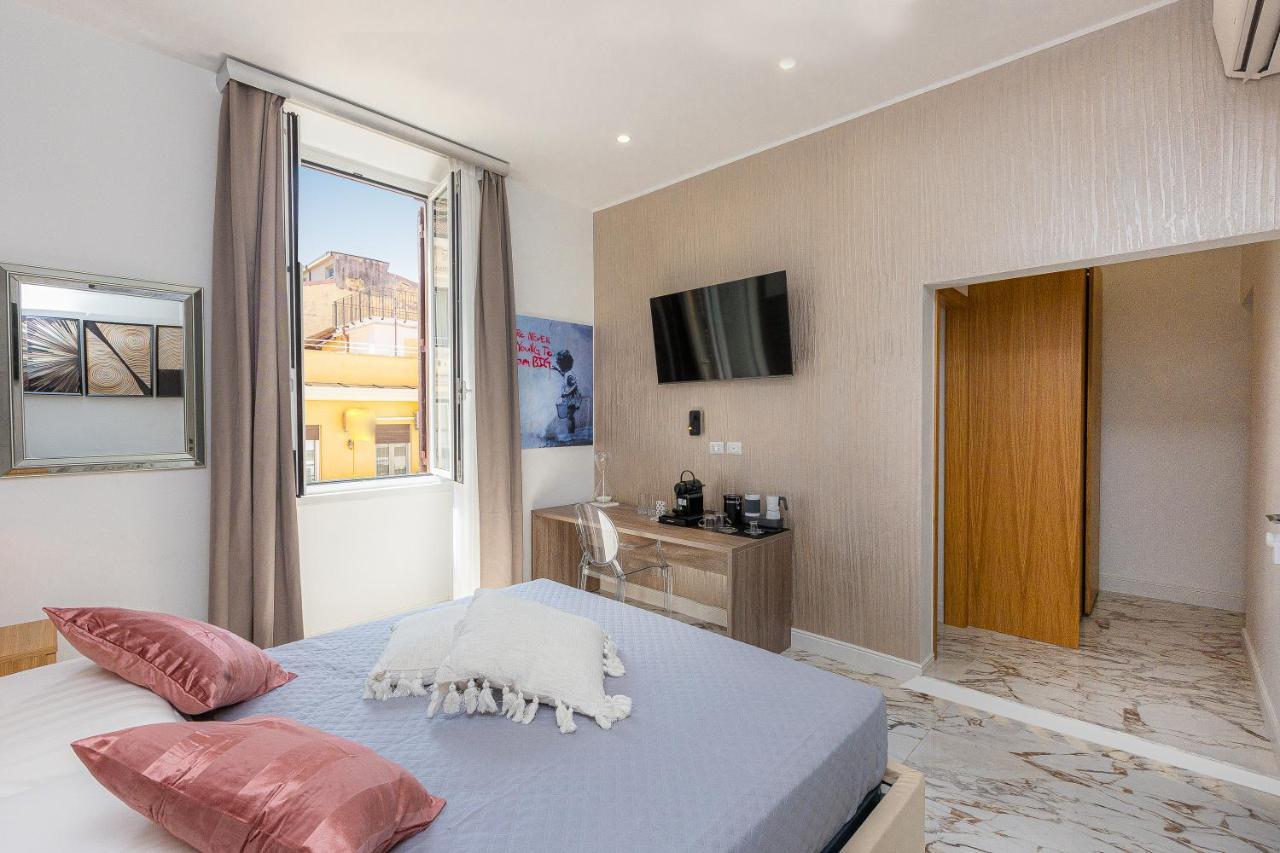 Kosmo Luxury Pensión