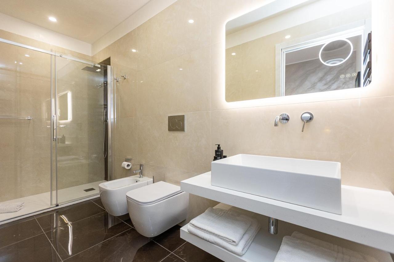 Pensión Kosmo Luxury *